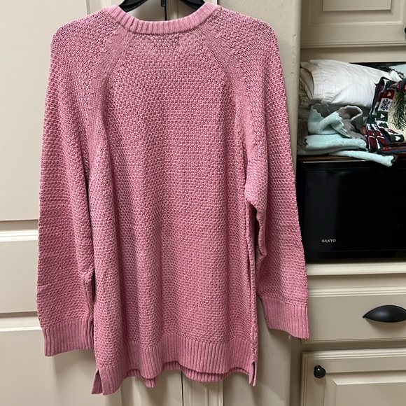 Old Navy sweater - Picture 3 of 3